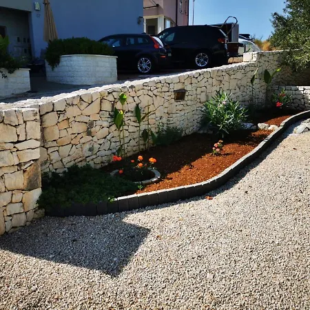 Apartaman Roko * Rogoznica (Sibenik-Knin)